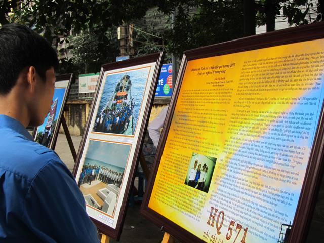 Ngày hội sinh viên với biển, đảo quê hương
